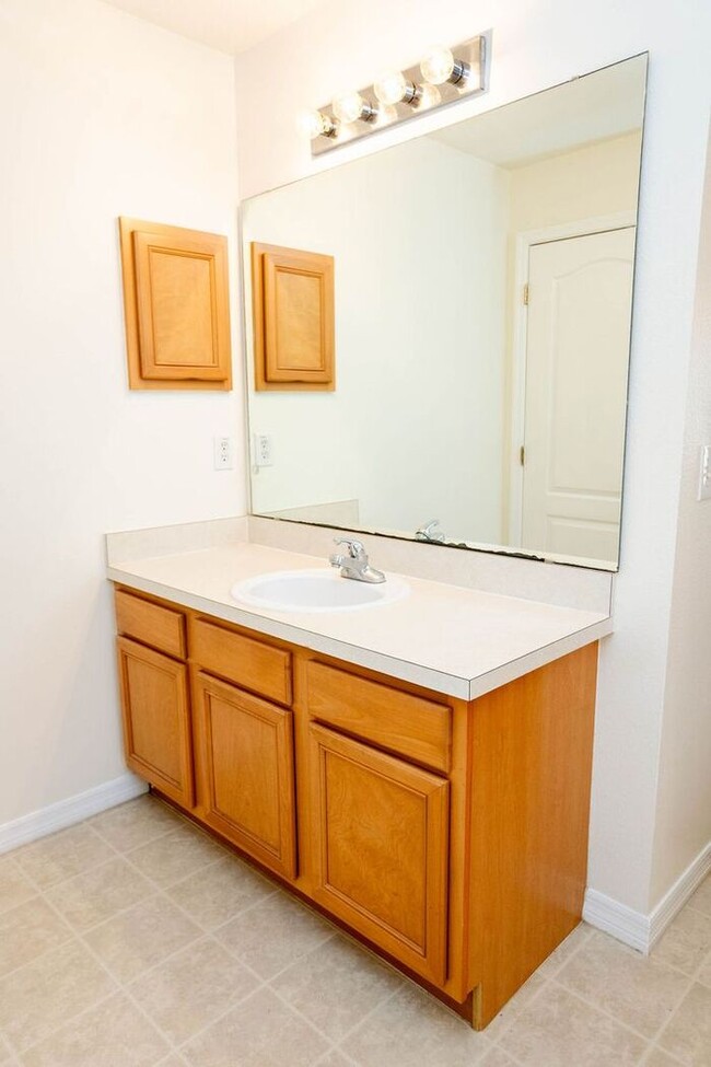 Building Photo - Single family home in Keystone Pointe, St....