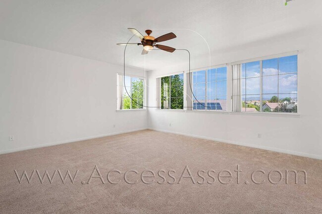 Building Photo - Huge 5 Bed/ 3.5 Bath Home In Desirable Gated Rancho Madera community In Temecula!