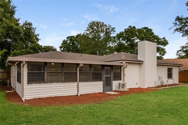 Building Photo - 2229 Flaming Arrow Dr