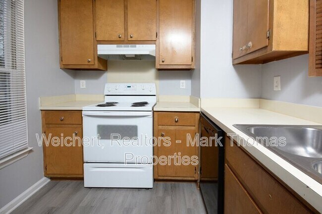 Building Photo - 13 Tarawa Terrace