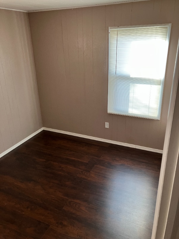 Building Photo - 406 13th St S