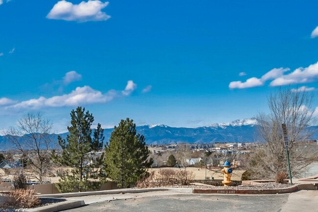 Building Photo - Immaculate 2 Bed 2 Bath Condo with Pikes Peak Views in D49!!!