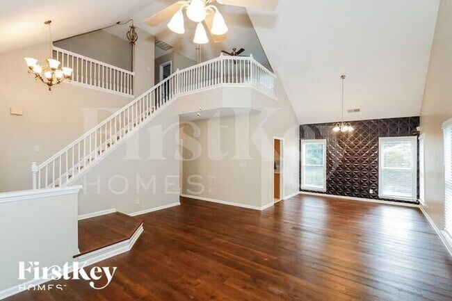 Building Photo - 6806 Neuhoff Ln