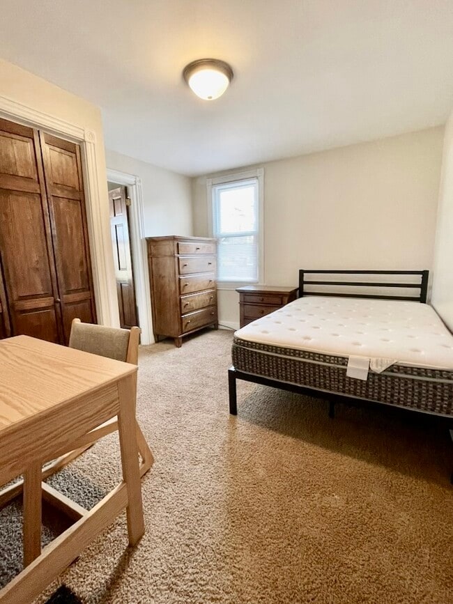 Building Photo - 1145 Isabella Ct