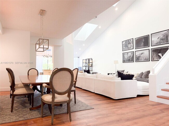 Building Photo - 2530 Windsor Way Ct