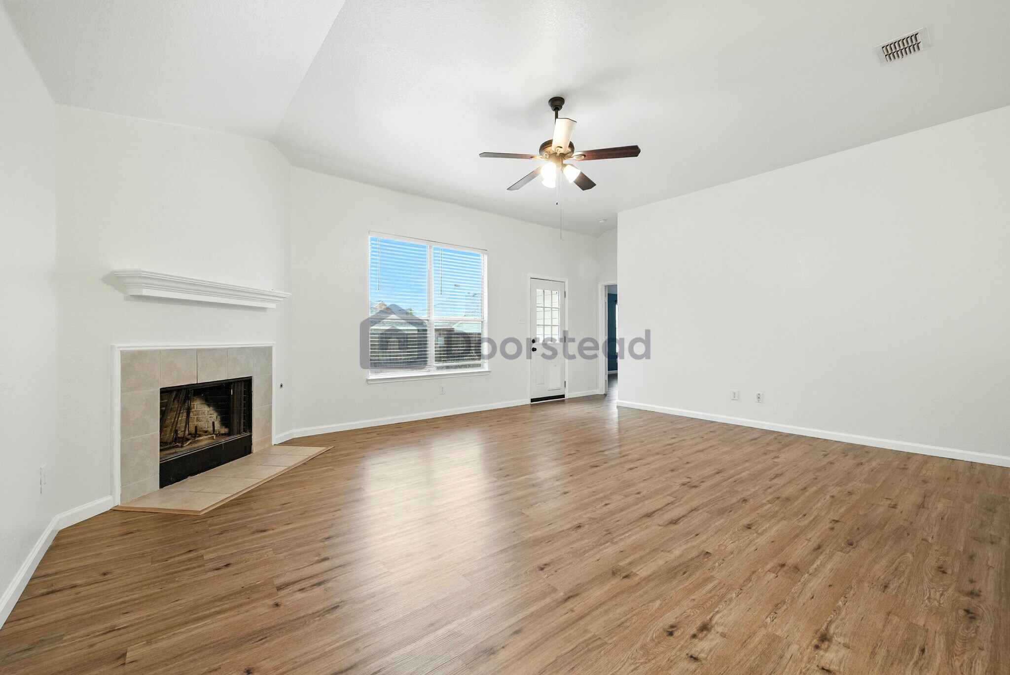 Building Photo - 523 Elk Run Dr