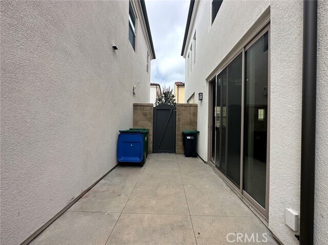 Building Photo - 182 Augustine