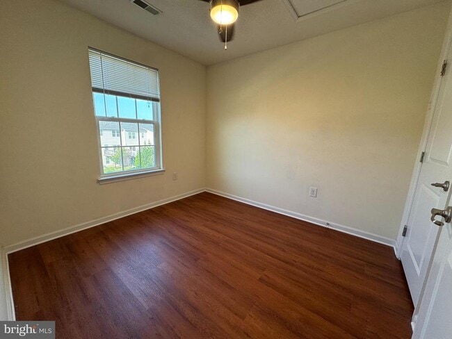 Building Photo - 814 Susan Cir