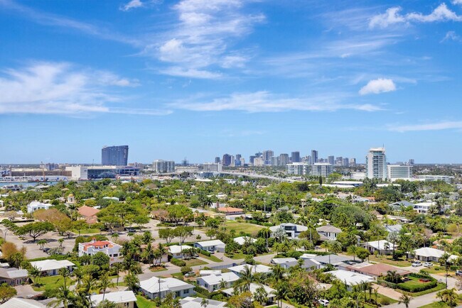 Building Photo - 2100 S Ocean Dr