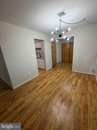 Building Photo - 209 Crescent Dr