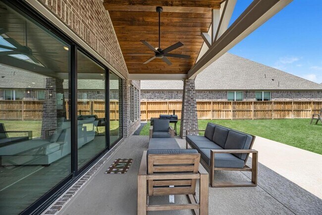 Building Photo - 27111 Velencia Mist Ct