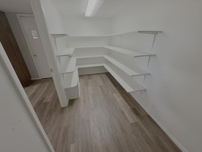 Building Photo - 475375 Twin Falls Rd