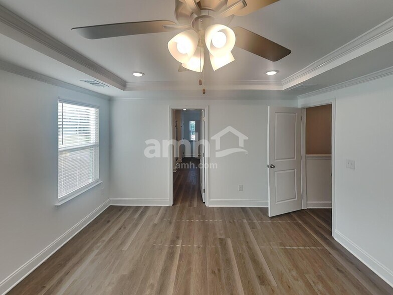 Building Photo - 214 Gershon Wy