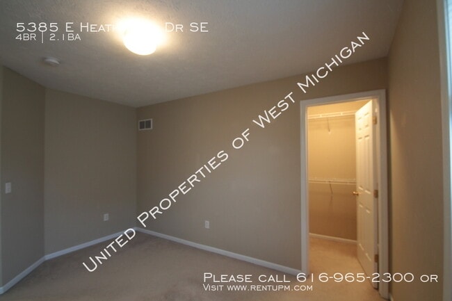 Building Photo - 5385 E Heathwood Dr SE