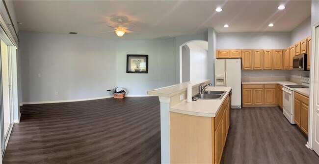 Building Photo - 3207 Banyan Hill Ln