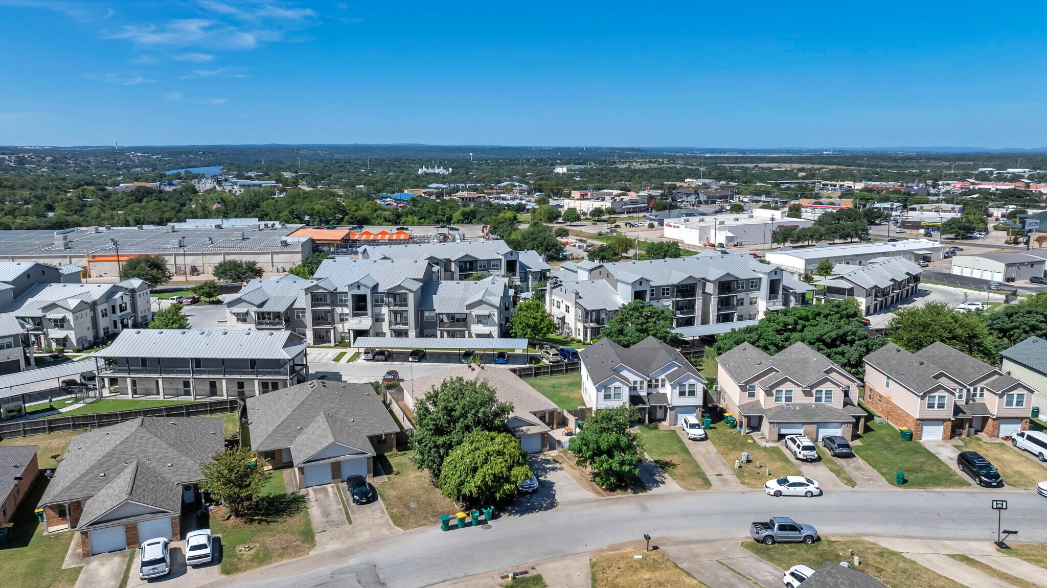 Building Photo - 710 Claremont Pky