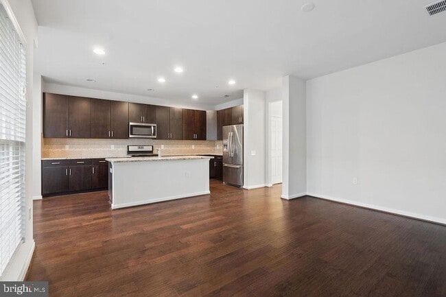 Building Photo - 20591 Geddes Terrace