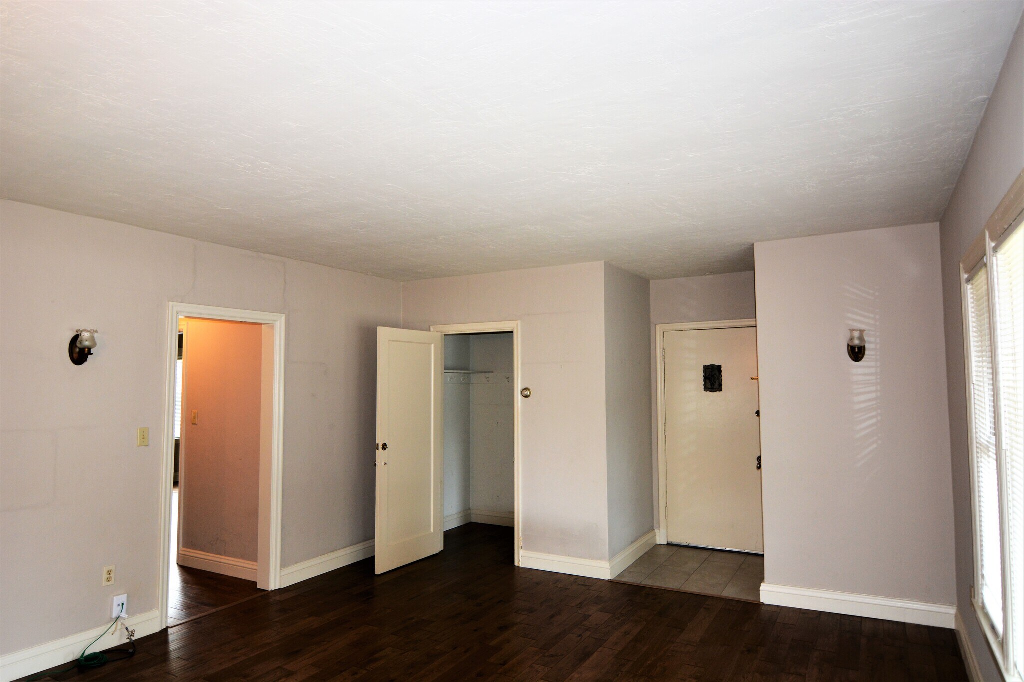Building Photo - 2306 Pacheco St