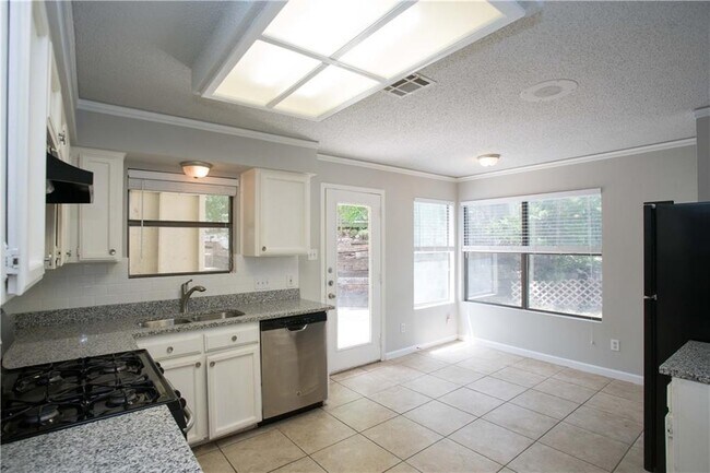 Building Photo - 5401 Loadstone Cove