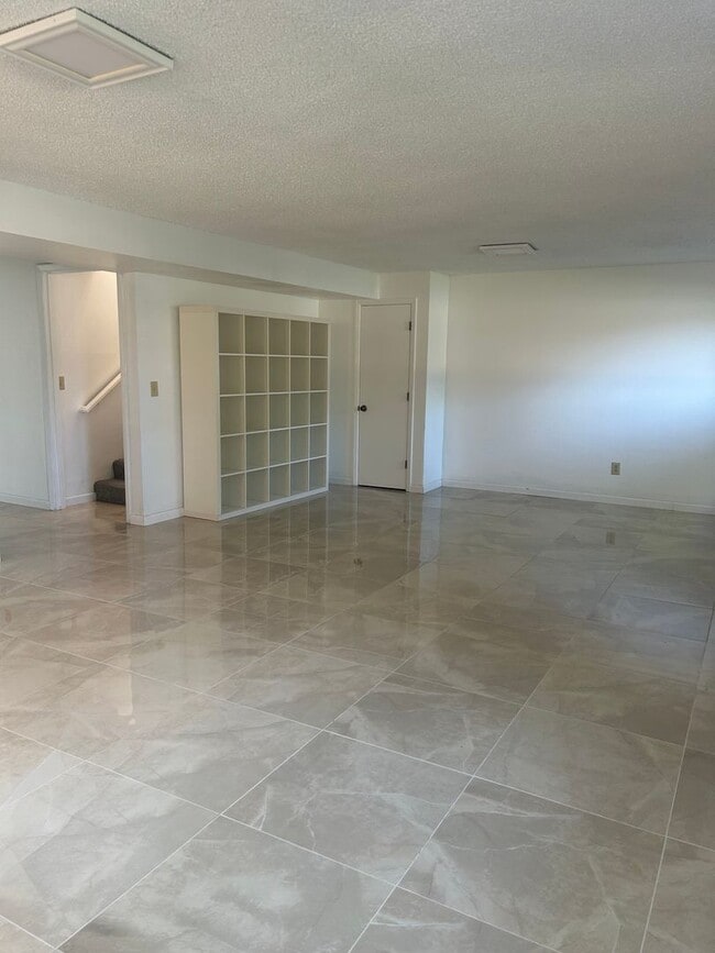 Building Photo - 2774 Jessica Cir