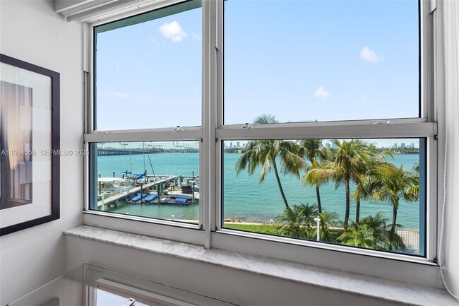 Building Photo - 650 West Ave