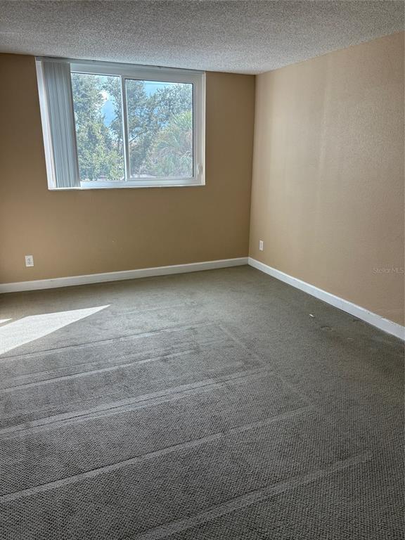 Building Photo - 2700 Coconut Bay Ln
