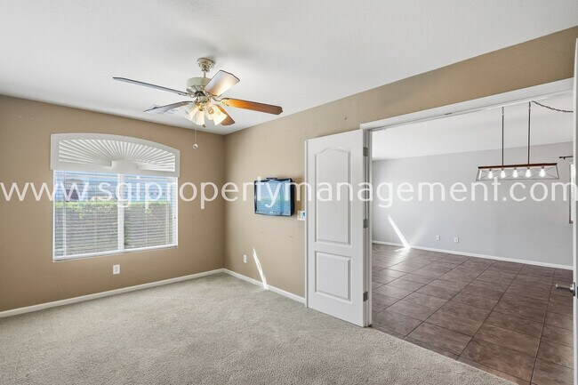 Building Photo - 12148 W Electra Ln