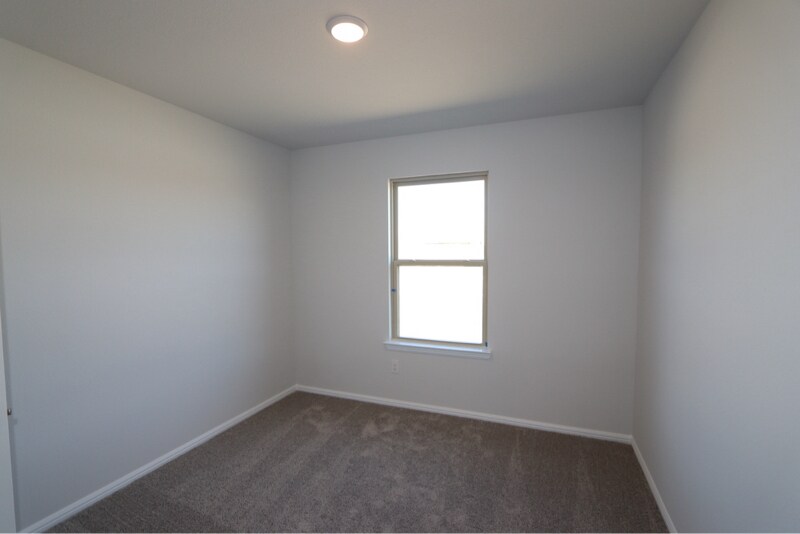 Building Photo - 616 Frst Pk Pkwy