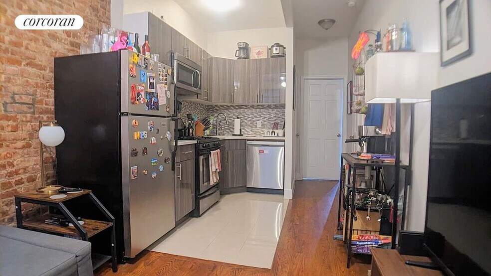 Primary Photo - 636 Sterling Pl