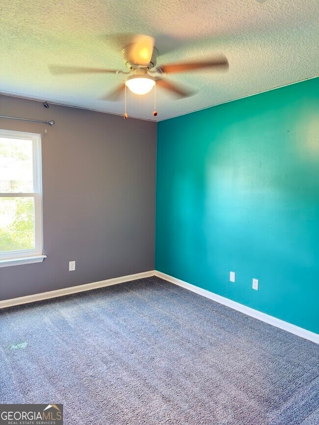 Building Photo - 107 Rising Mist Way
