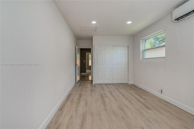 Building Photo - 2620 NW 83rd Ave