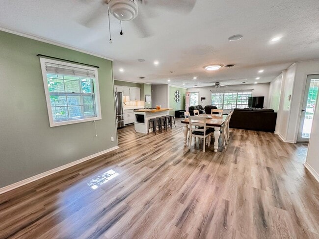 Building Photo - 110 Ridgeland Dr