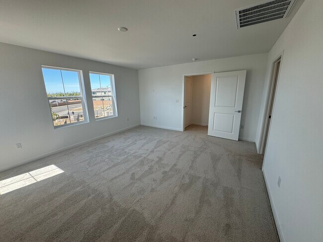 Building Photo - 31506 Lolite Dr