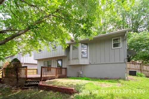 Building Photo - 16200 W 124th Cir