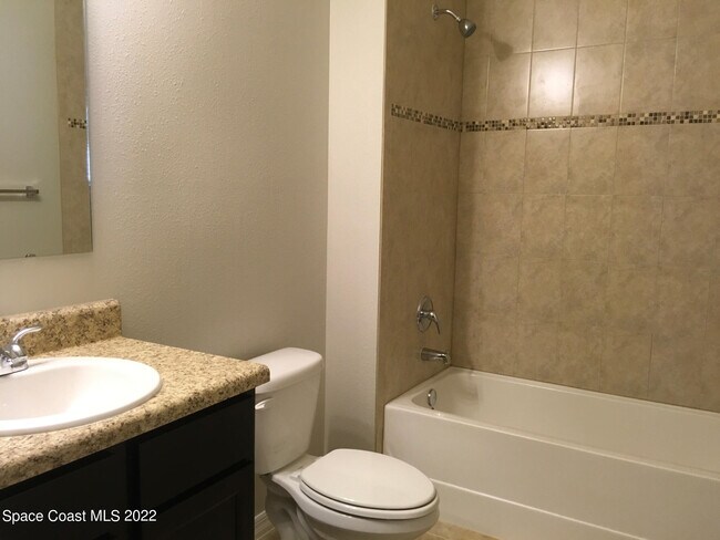 Building Photo - 967 Zambrana St SE