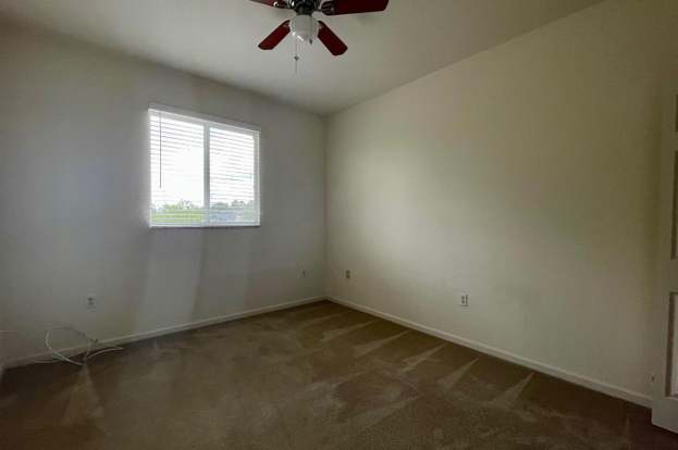 Building Photo - 2563 Stockbridge Square SW
