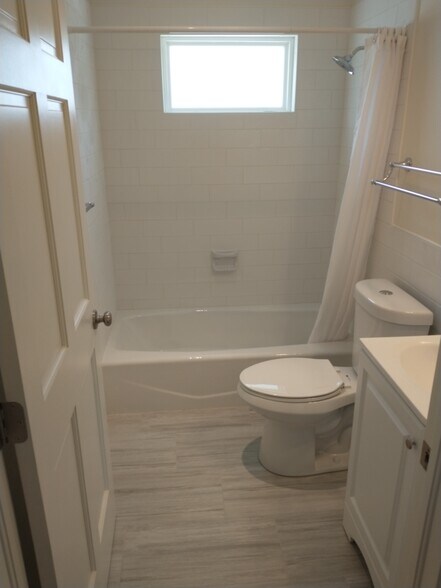 Building Photo - 1242 13th St N