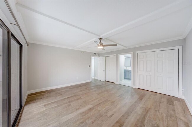 Building Photo - 4141 Bayshore Blvd