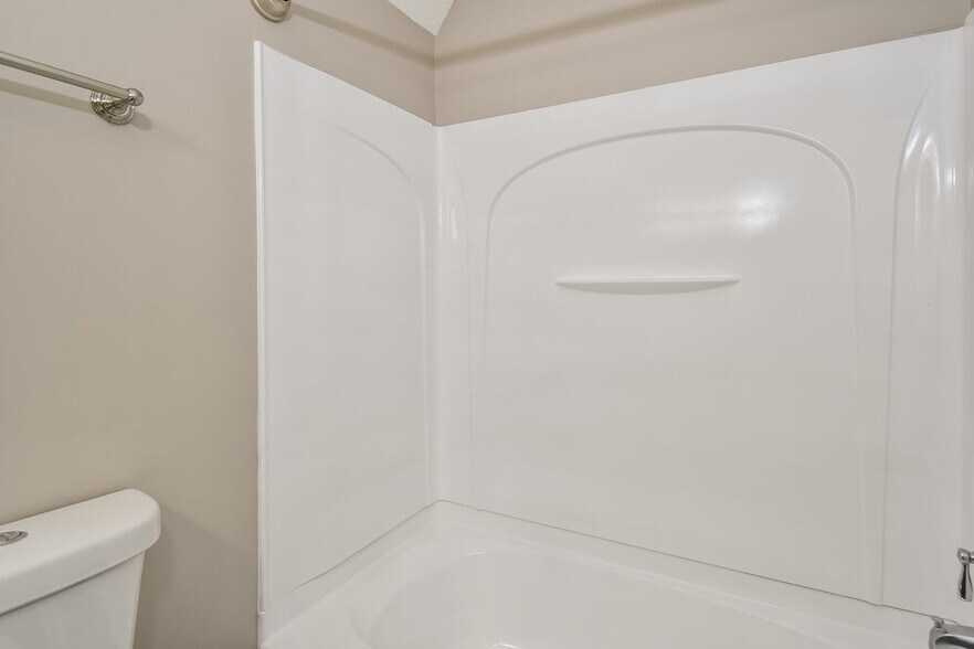 Building Photo - 5894 Keebler Dr