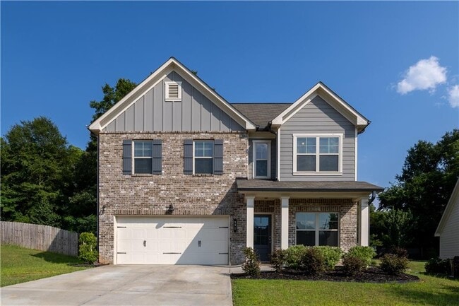 Primary Photo - 221 Winterset Cir