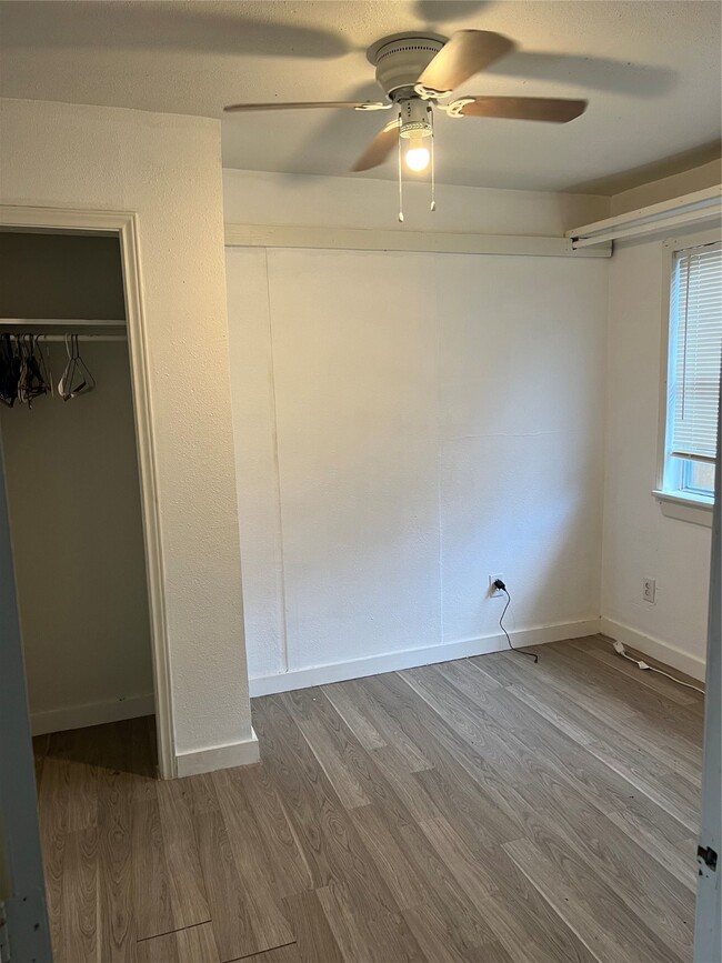 Building Photo - 7909 Brutus St