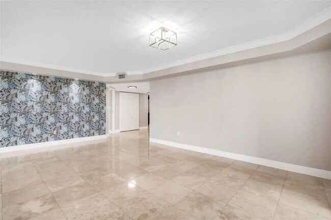 Building Photo - 2333 Brickell Ave