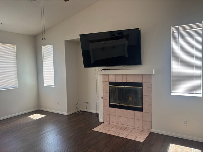 Building Photo - 14623 Blue Sage Rd