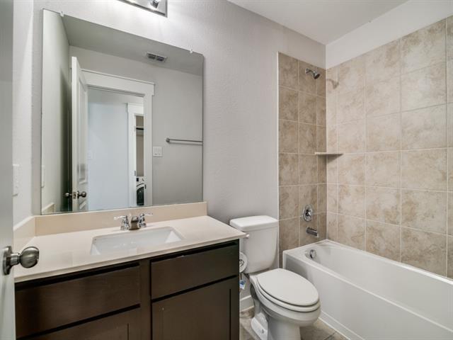 Building Photo - 2613 Moser Ln