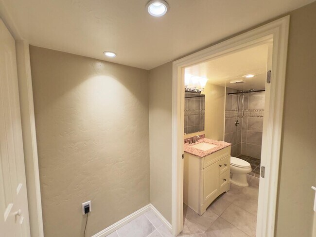 Building Photo - 1078 Cinnamon Ridge Dr