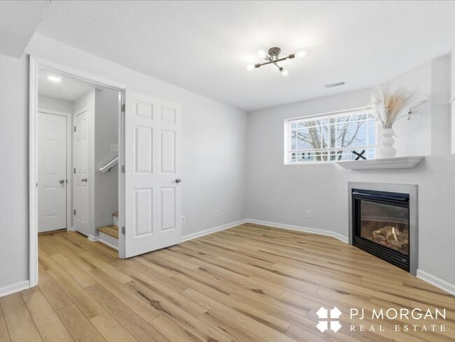 Building Photo - Relax by the fire in this beautiful rental home!