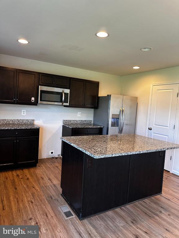 Building Photo - 4203 Flanders Ct