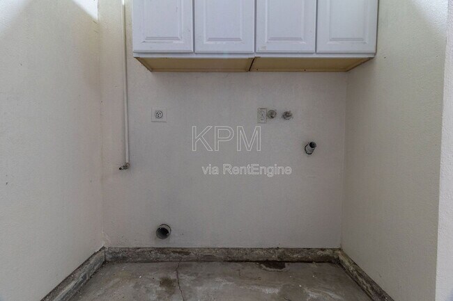 Building Photo - 4609 Da Vinci Dr