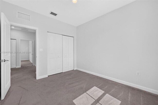 Building Photo - 1586 SE 27th Terrace