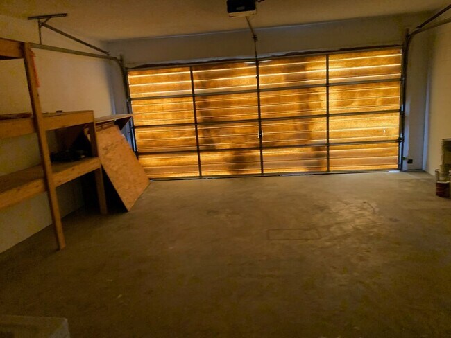 Building Photo - Nice 3/2 in St. Cloud on Oversized Lot w/ Lots of Upgrades